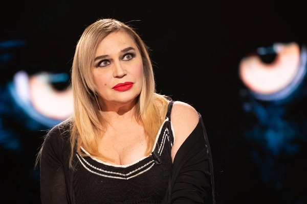 Lory Del Santo sulla perdita dei suoi figli: «Sono morta, per questo non soffro»