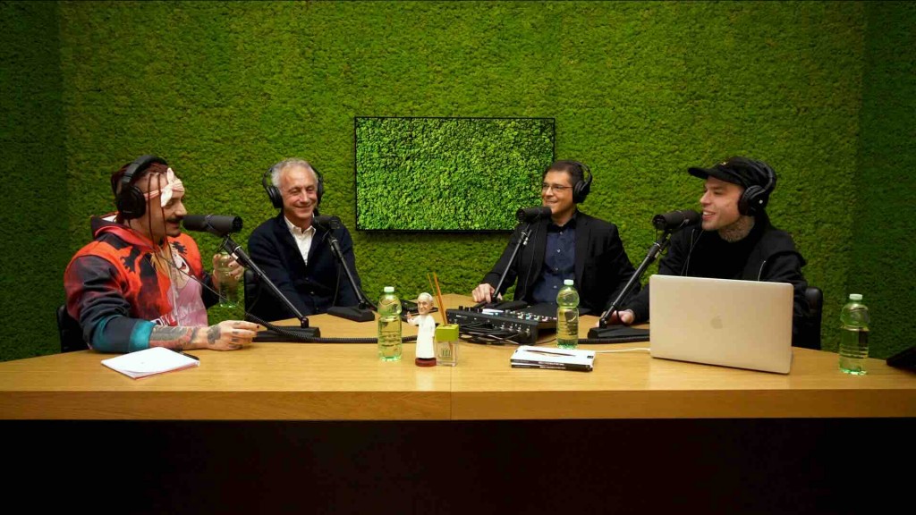 Travaglio umilia Fedez in ‘casa sua’: «Selvaggia Lucarelli è la tua fissazione»