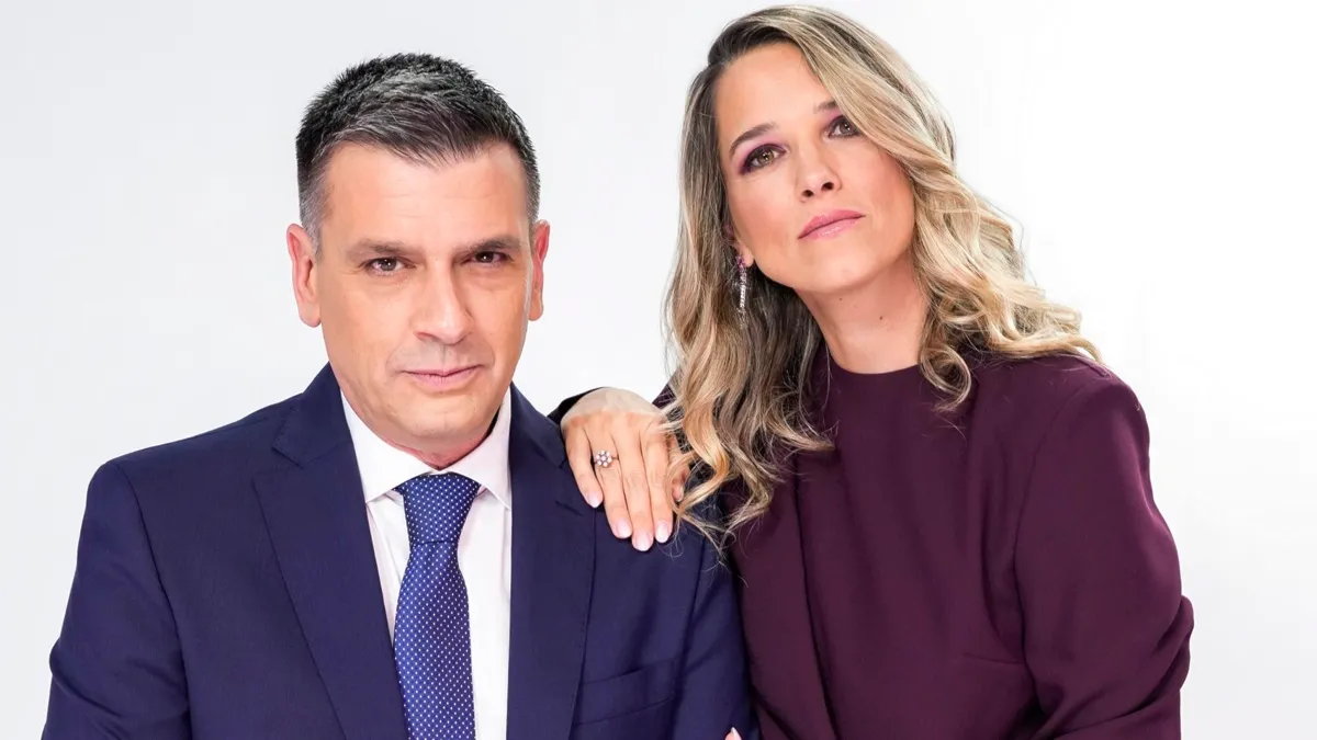Francesca Barra and Roberto Poletti Clash: Behind-the-Scenes Outburst on Striscia - News Directory 3