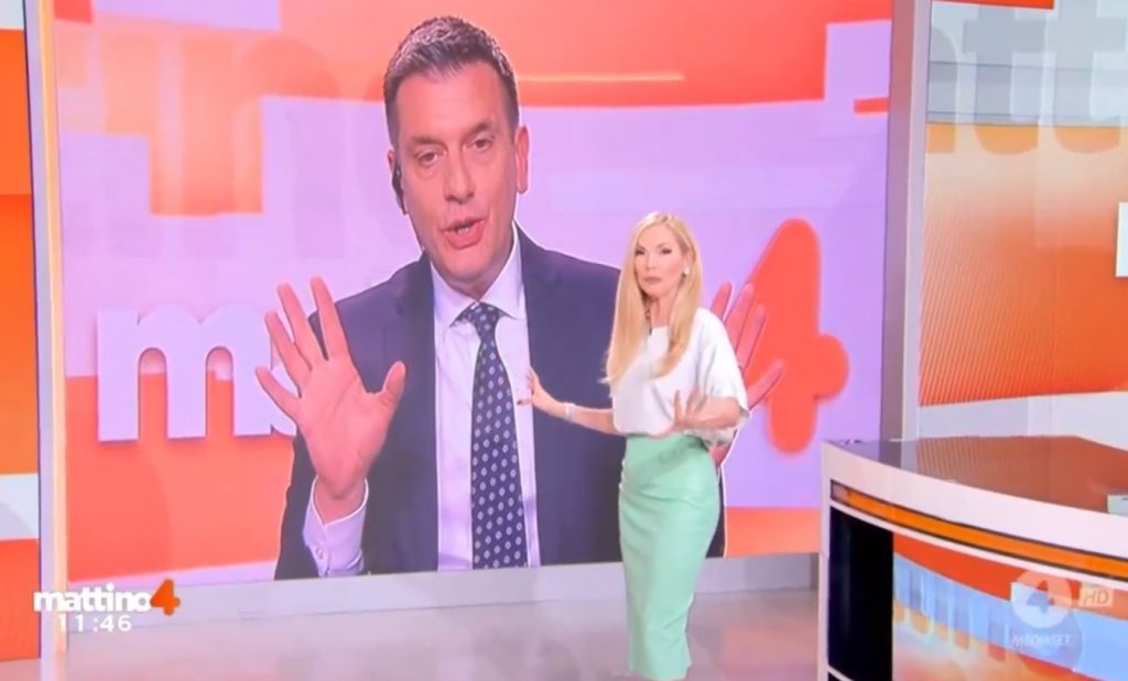 Federica Panicucci saluta commossa a Mattino 4