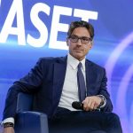 Mediaset: “Falsità gravissime che ledono la reputazione. Questo è monetizzare e lucrare attraverso l’insulto. È un metodo che normalizza l’odio e la violenza verbale”