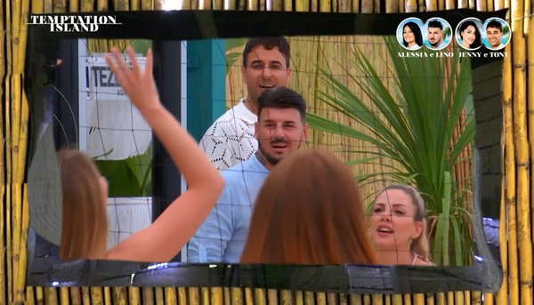 Tony e Lino con le tentatrici