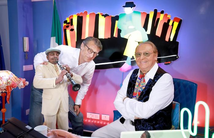 Renzo Arbore celebra la musica (e si celebra) su Rai2