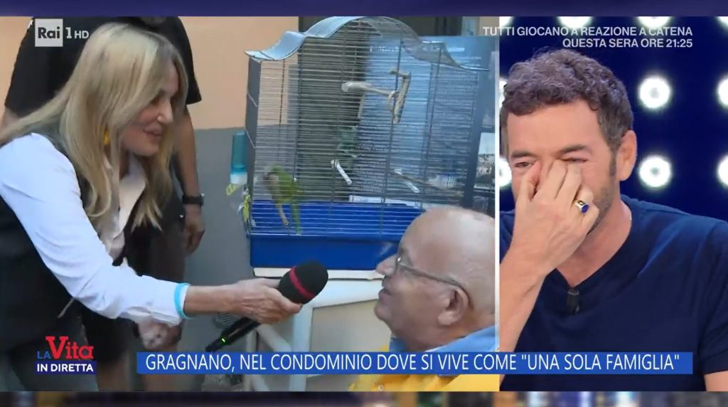 La Vita in Diretta, Raffaella Longobardi morsa da un pappagallo