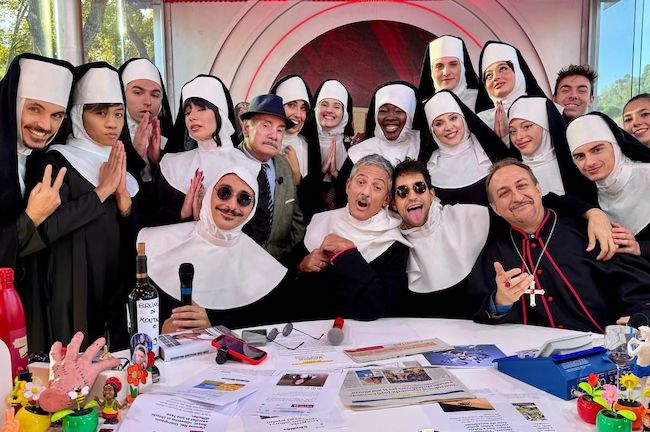 Pace tra Mahmood e Malgioglio da Fiorello