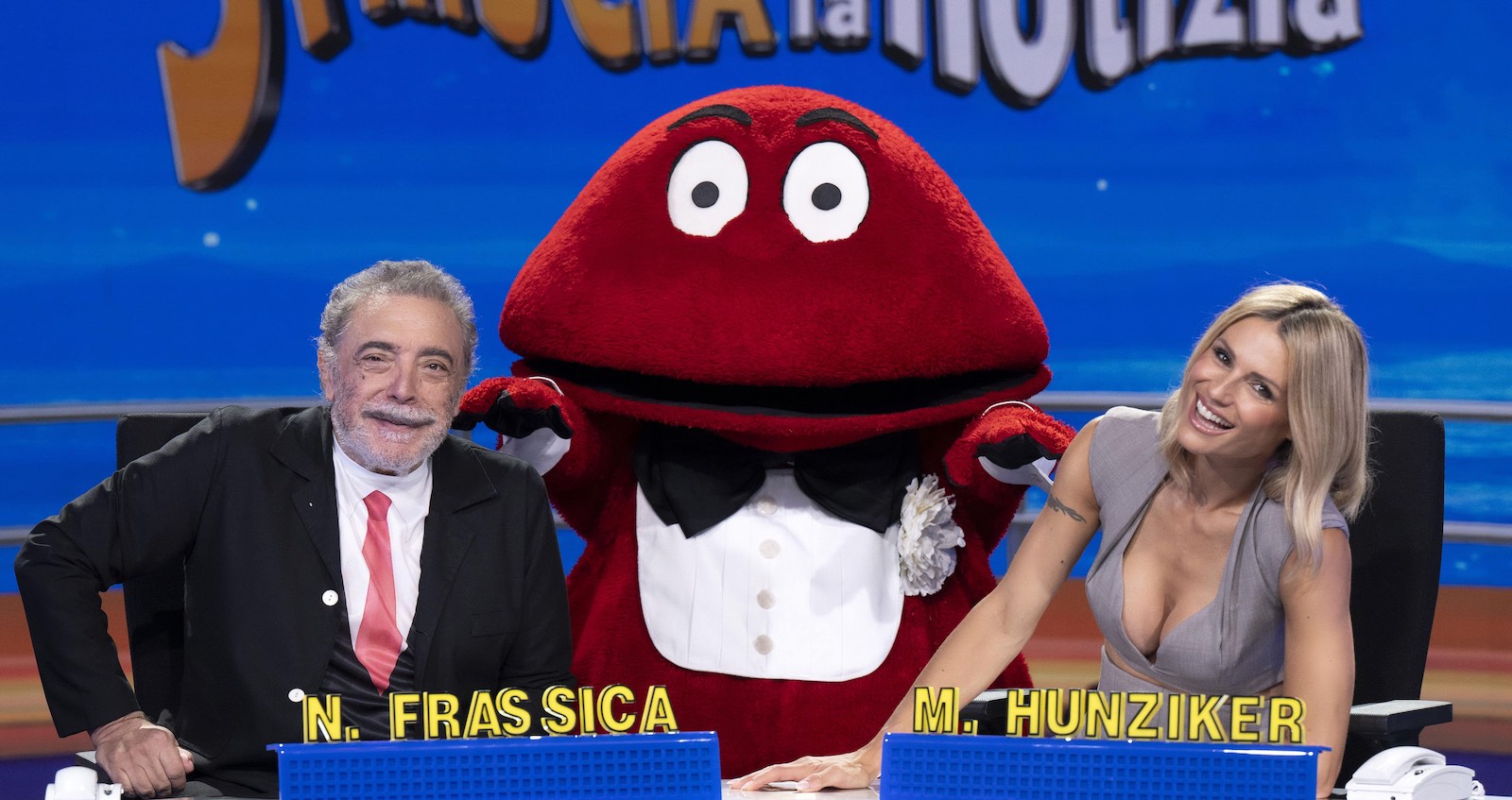 Debutto di Striscia la Notizia