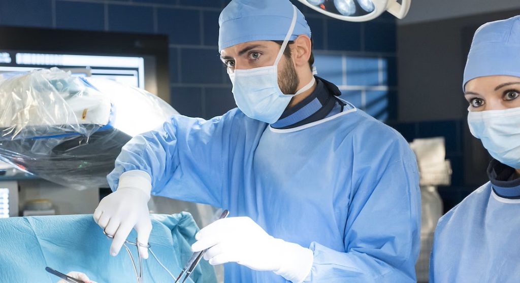 Medici in corsia, errore e orrore