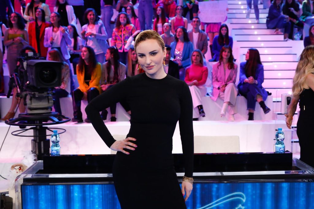 Amici 24, anticipazioni quarta puntata: torna Arisa