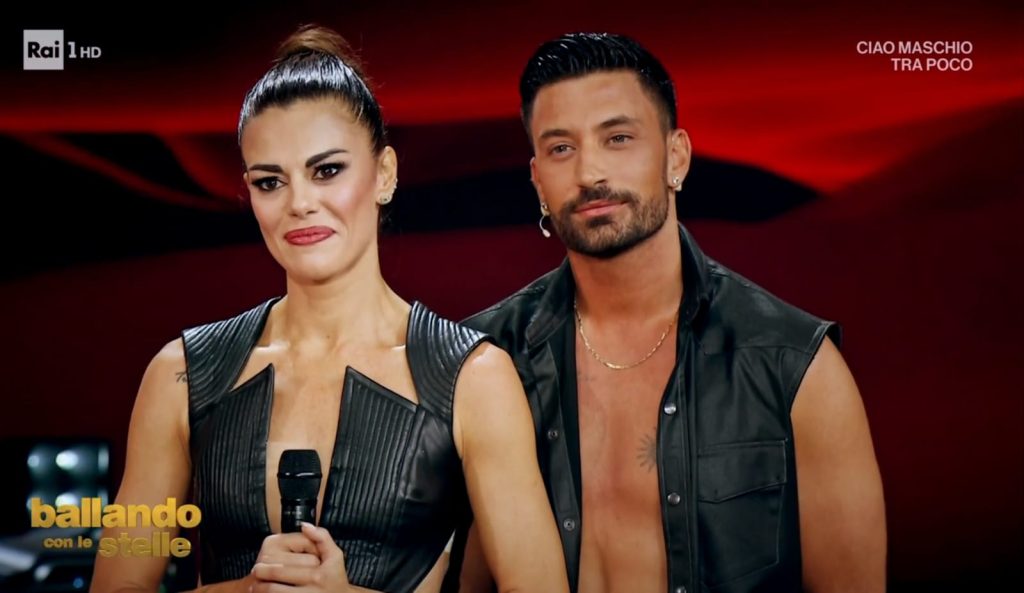 Ballando, Giovanni Pernice ‘punge’ Mariotto: “Parla perché deve parlare”