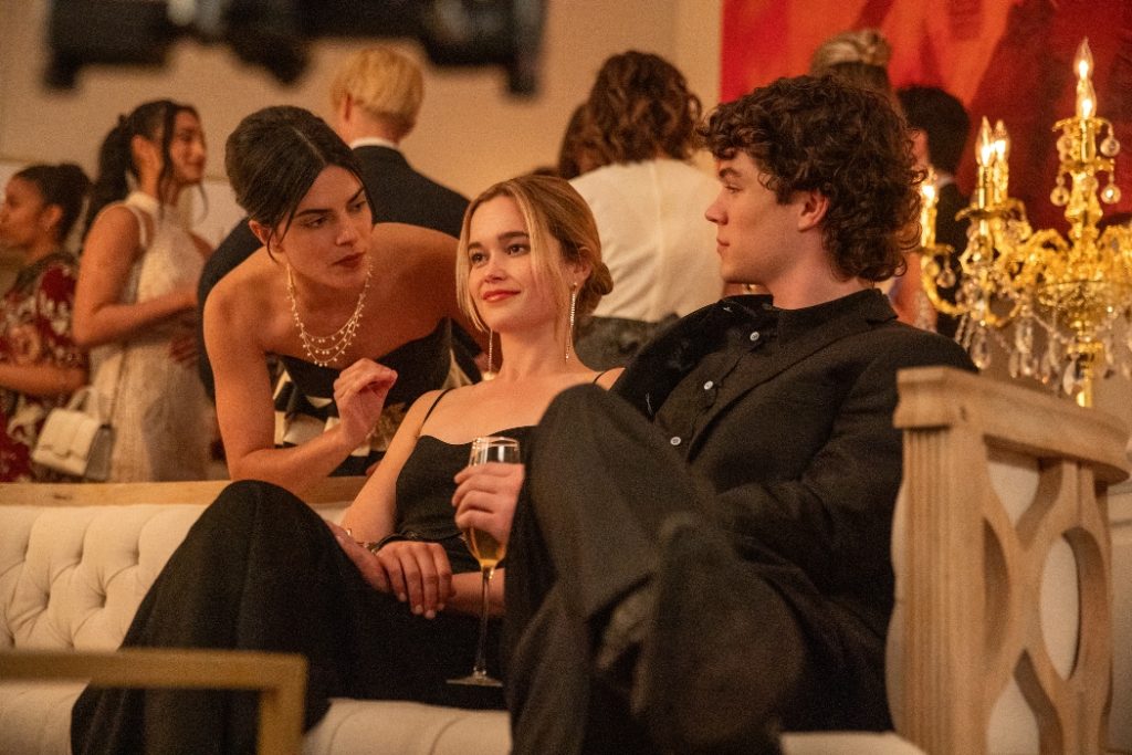 Sara Silva, Sarah Catherine Hook e Zac Burgess in Cruel Intentions