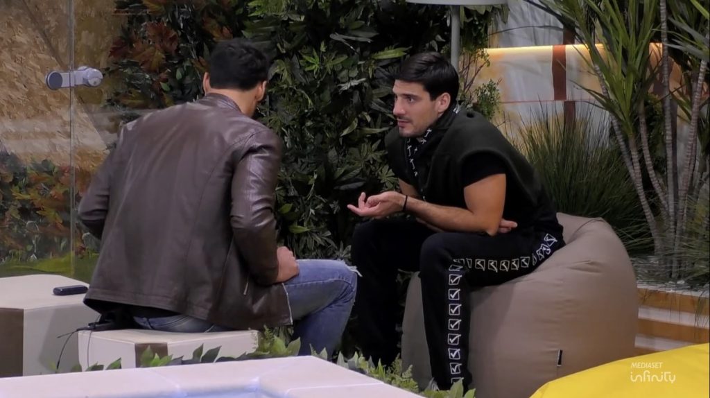 Grande Fratello, il confronto Javier-Lorenzo: “Non si gioca con i sentimenti di una persona”
