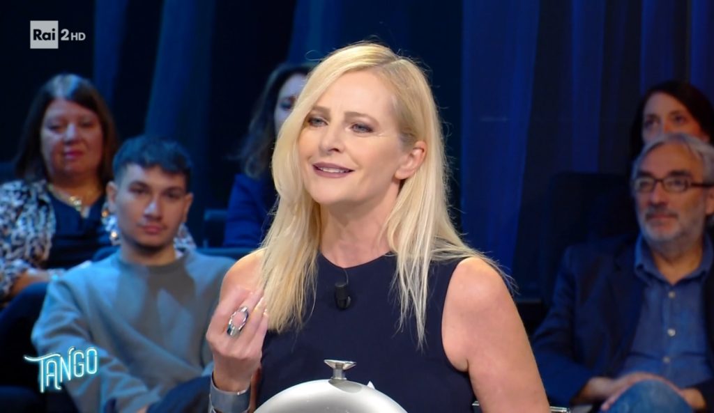 Costamagna smentisce Friedman: “Non mi sono mai sognata di urlare né davanti né dietro le quinte”