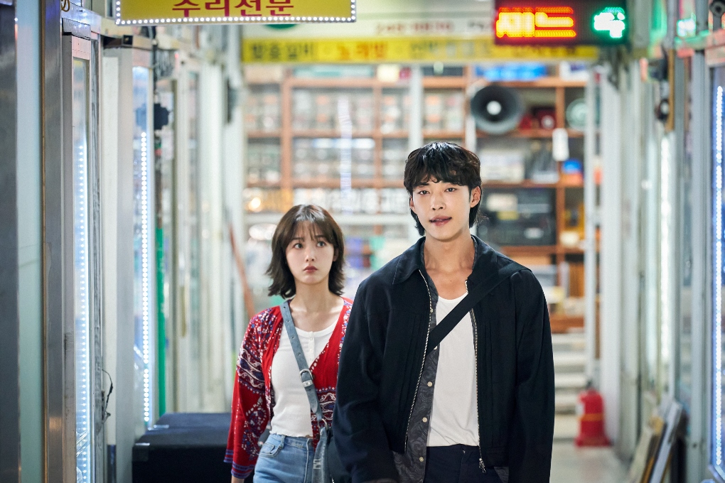 Lee You-mi e Woo Do-hwan in Mr. Plankton