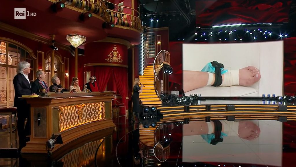 Anastasia Kuzmina si infortuna - Ballando con le Stelle 2024