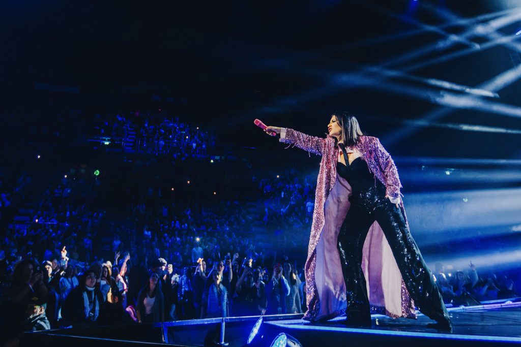 Laura 30 World Tour: il nuovo singolo ‘Ciao’ di Laura Pausini