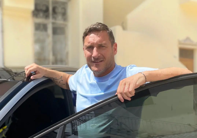 La polizia dà ragione a Totti: in casa c’era la babysitter