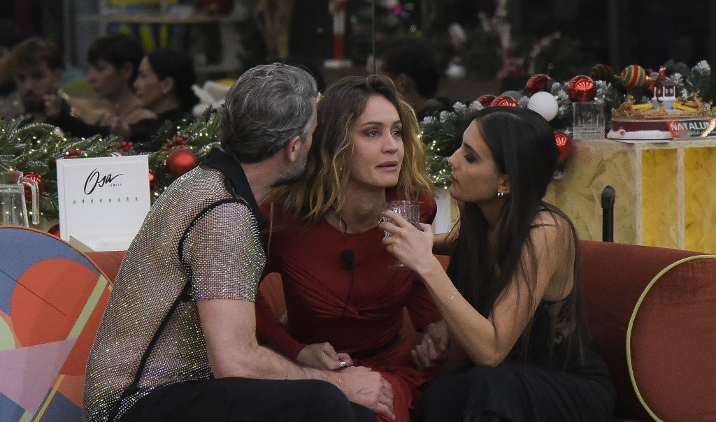 Furia Helena al Grande Fratello: “Shaila ho voglia di aggredirti… Jessica, p*ttana”