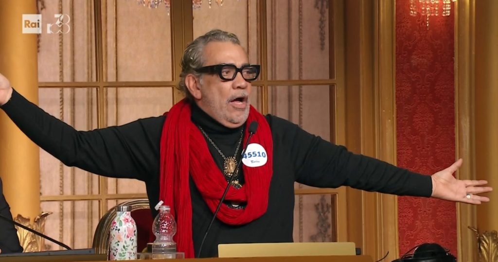 Guillermo Mariotto fuori onda: “Che figlia de ‘na mign*tta”