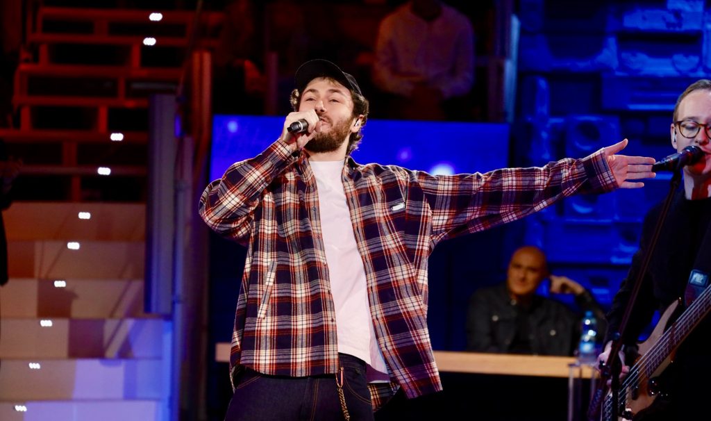 Classifica FIMI dal 6 al 12 dicembre 2024: i Pinguini Tattici Nucleari in vetta