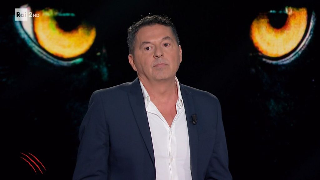 Teo Mammucari attacca la Fagnani su Instagram (poi rimuove il post): “Il suo personaggio è costruito”