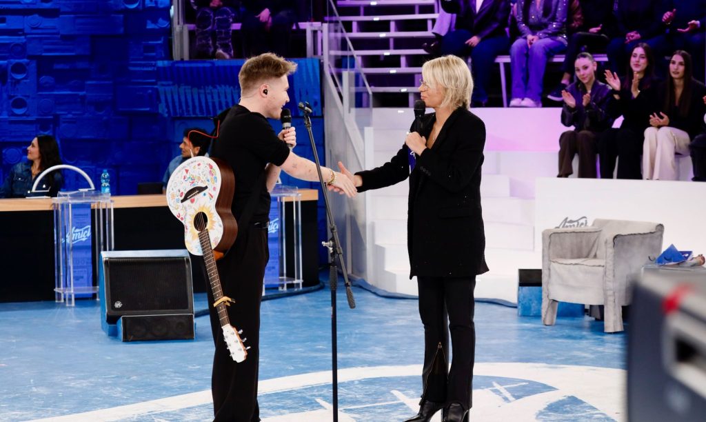 Ascolti TV Total Audience | Domenica 19 Gennaio 2025. Amici è il programma che guadagna più spettatori (+85k)