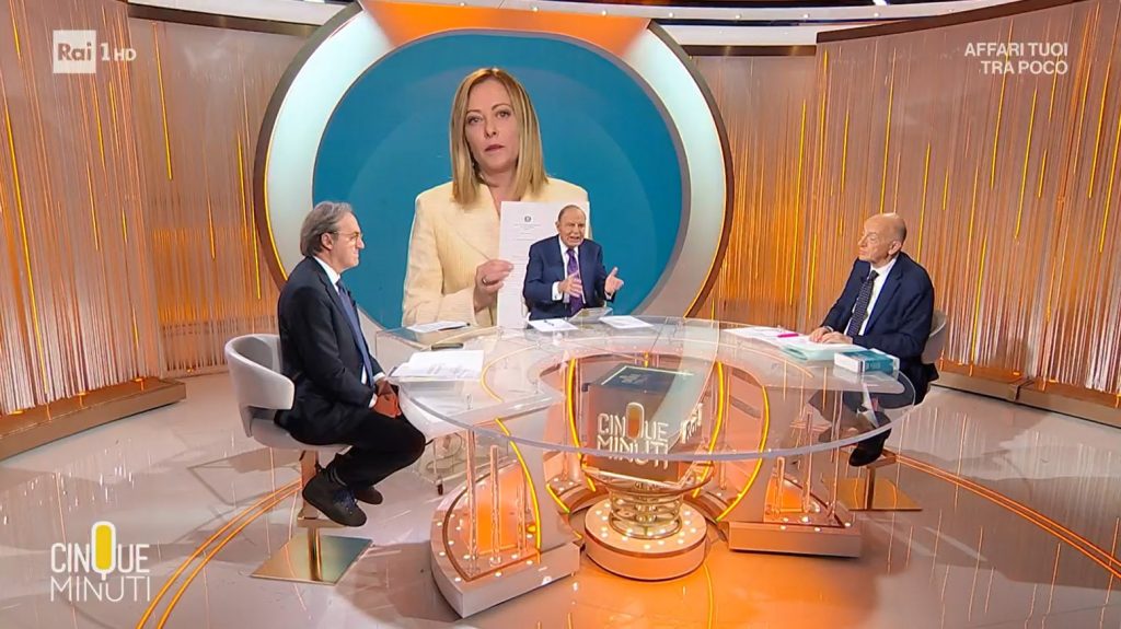 Usigrai contro Vespa: “Così non è informazione ma propaganda che sa di regime”