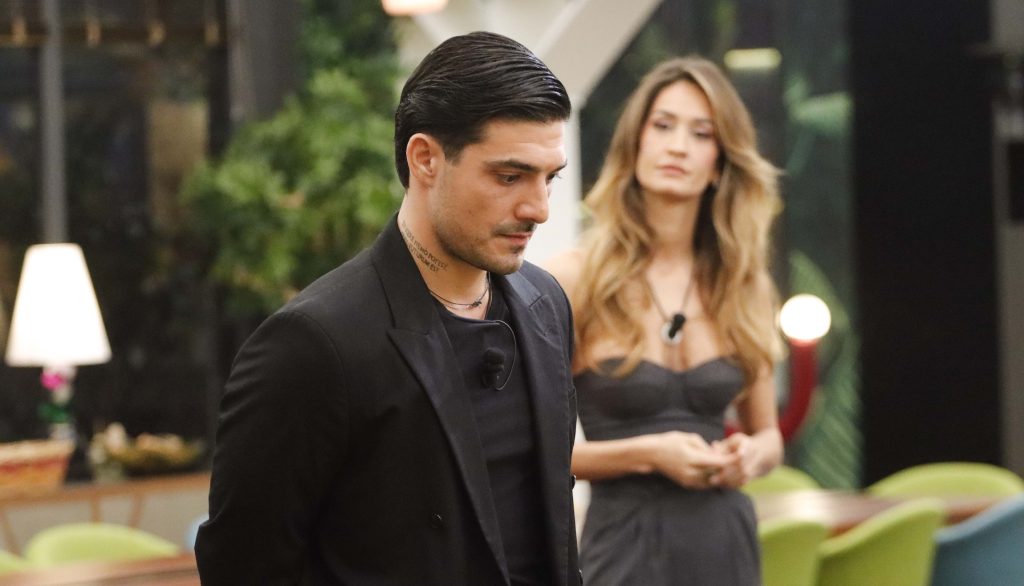 Grande Fratello 18, diretta ventitreesima puntata: Lorenzo e Amanda preferiti del pubblico