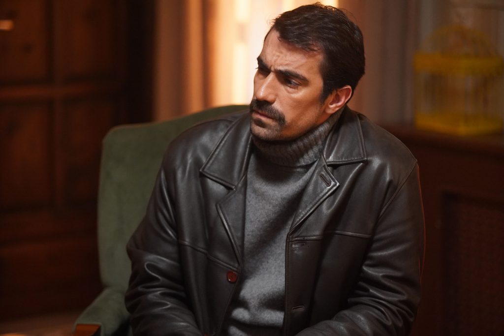 Endless Love anticipa al posto di My Home My Destiny