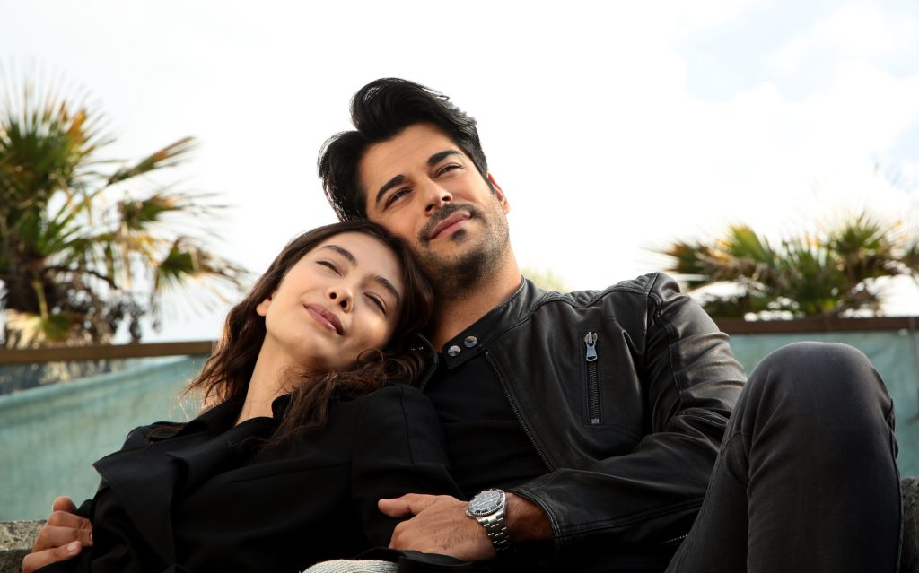 Ascolti TV Total Audience | Martedì 21 Gennaio 2025. Uomini e Donne (dal 24.03 al 24.66%), Amici (dal 15.96 al 16.63%) ed Endless Love (dal 19.76 al 20.1%) guidano la classifica