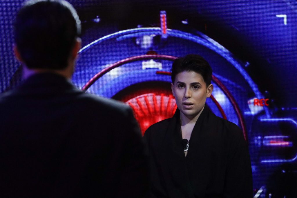 Grande Fratello: il confronto tra Lorenzo e il ‘guru della moda’