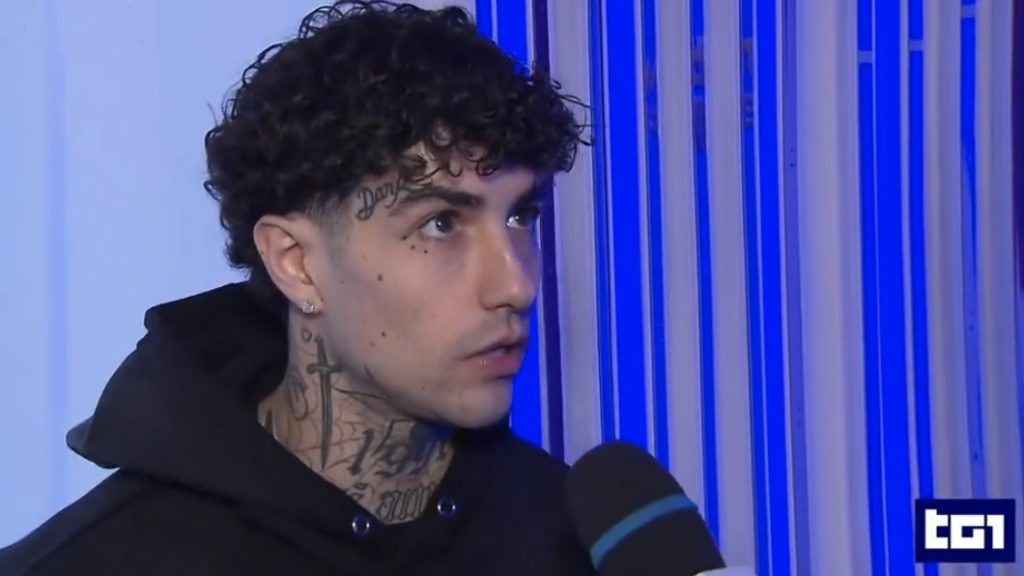 Tony Effe sta studiando per Sanremo. Elodie: “Vi farò ballare con un po’ di disperazione”