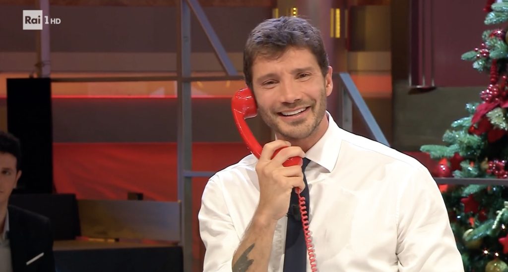 Ascolti TV | Lunedì 6 Gennaio 2025. Vanno forte la Supercoppa (7.4 mln – 32.6%) e Affari Tuoi (6,3 mln – 33.2%)