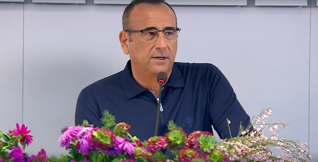 Carlo Conti velenoso sull’ipotesi di accordi sulle votazioni in Sala Stampa: “Mi pare che lo scorso anno qualcosa sia stato fatto”