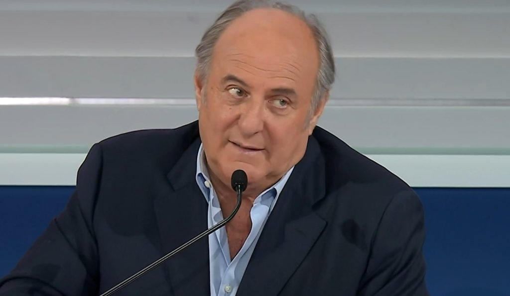 Gerry Scotti: “E’ più facile che io conduca il Festival di Sanremo in Rai, piuttosto che Mediaset si prenda tutto il baraccone”