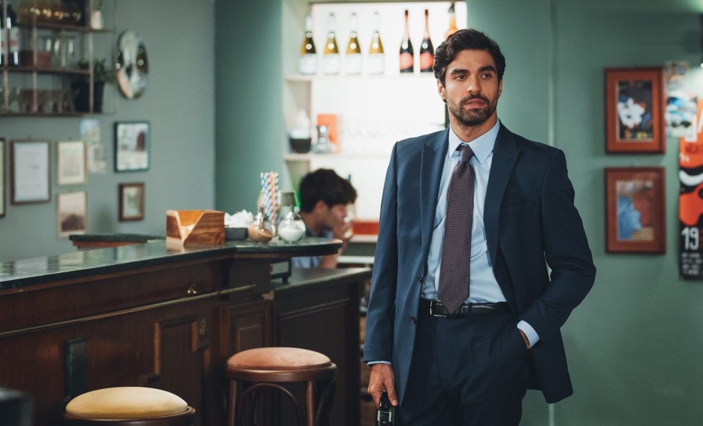 Giulio Corso in Che Dio ci aiuti 8