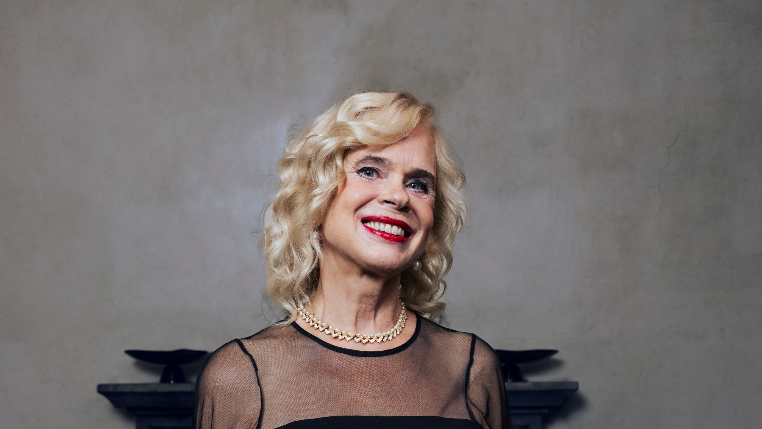 Oksana concorrente The Golden Bachelor