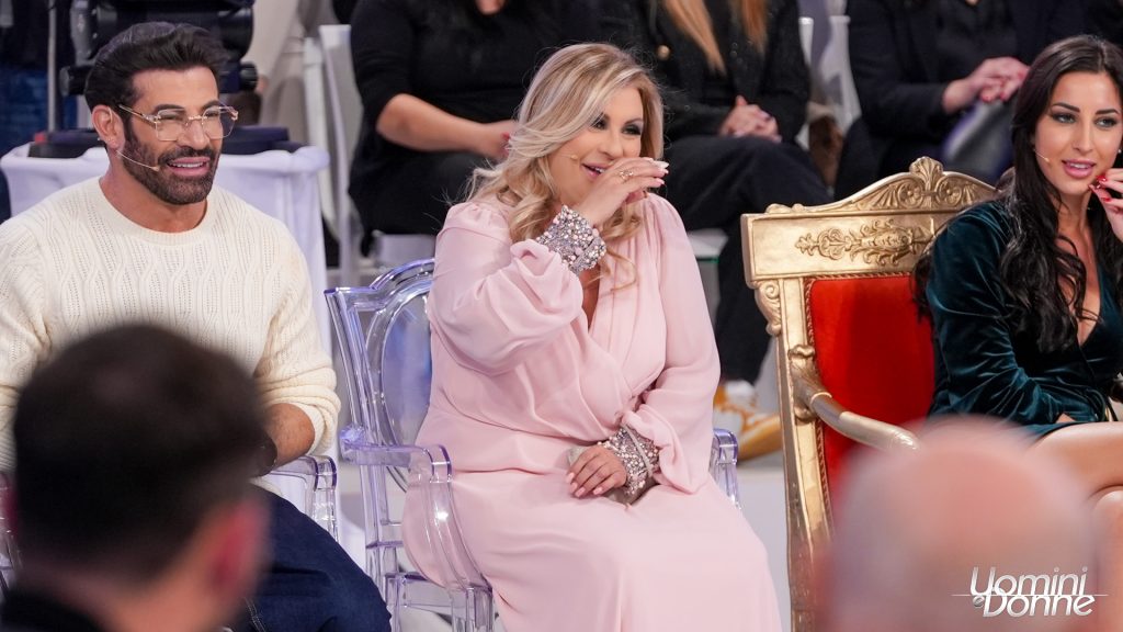 Ascolti TV Total Audience | Venerdì 31 Gennaio 2025. Uomini e Donne è sempre il programma che cresce più di tutti (+135K)