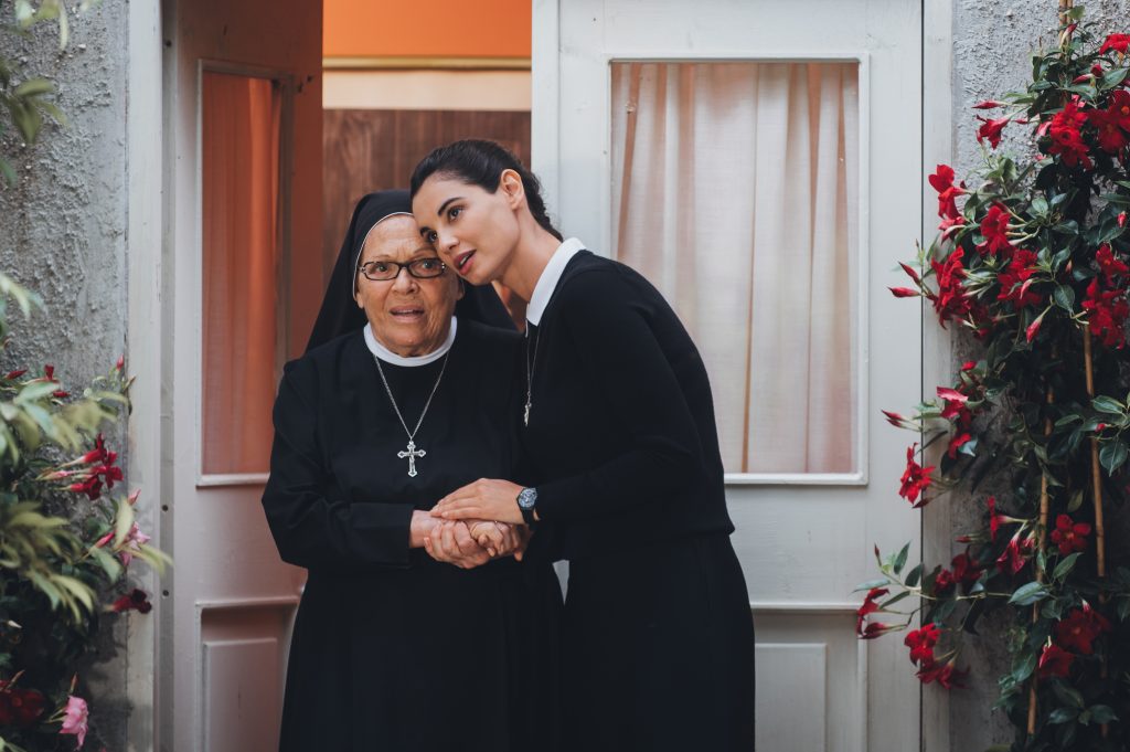 Ascolti TV | Giovedì 24 Aprile 2025. Che Dio ci Aiuti stravince (22%) contro Come un gatto in tangenziale 2 (10.7%)