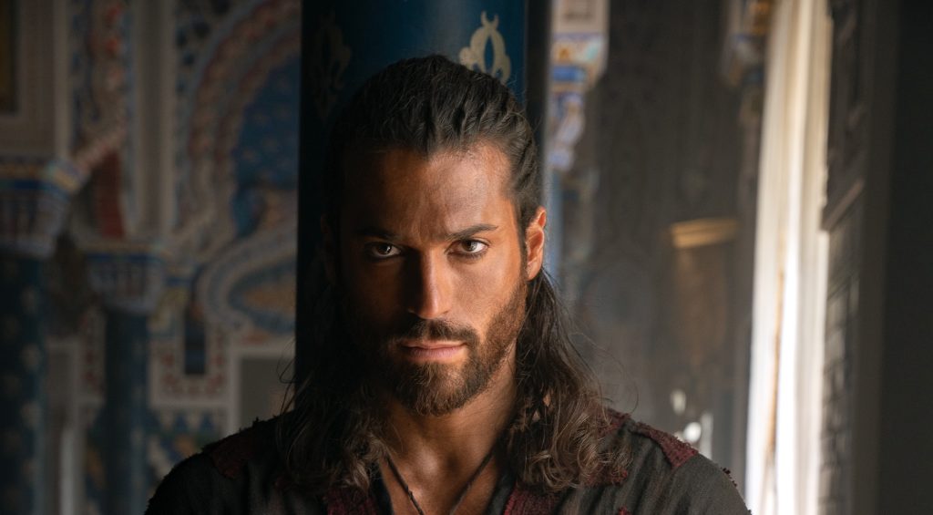 Can Yaman presenta Sandokan a Domenica In