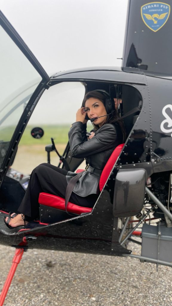 Elettra Lamborghini sul Sibari Fly - L'ignoto