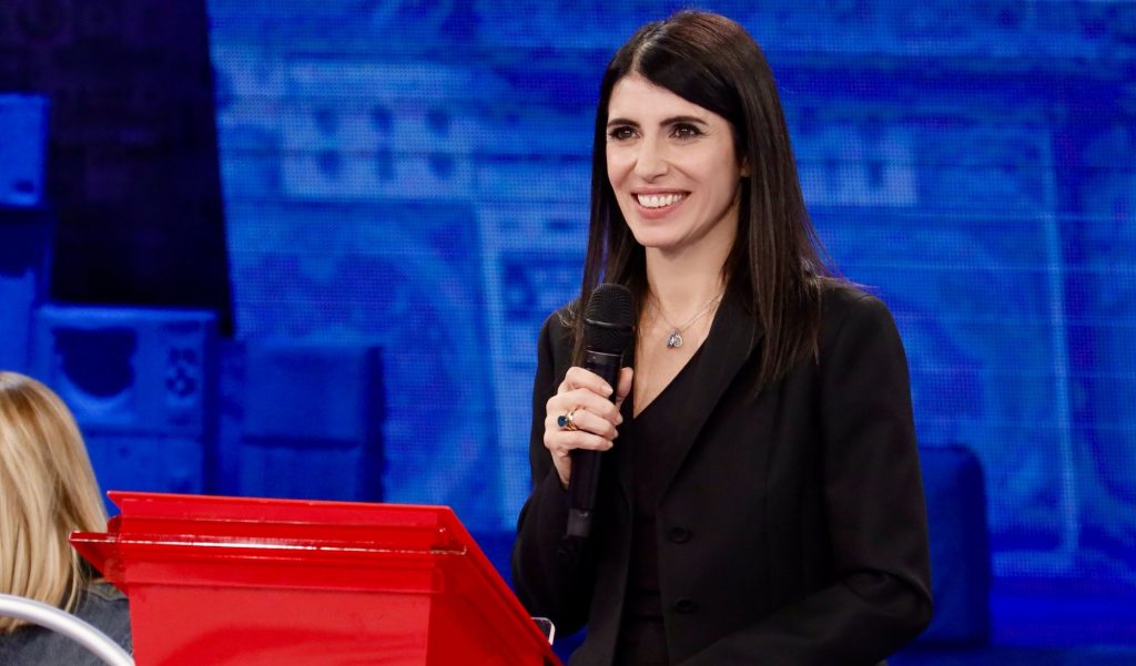 Amici 2025, diretta ventunesima puntata: Raffaella e Chiamamifaro conquistano il Serale