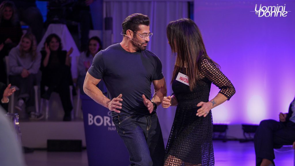 A Uomini e Donne via alle ‘sfide di danza’