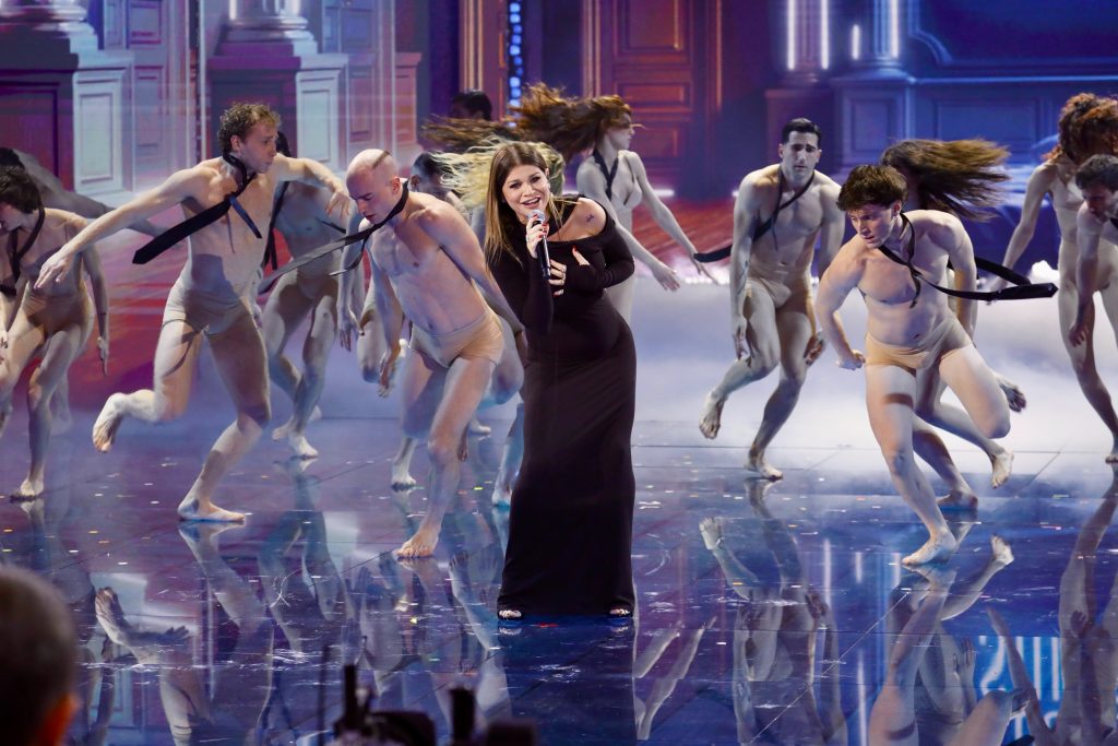 Amici 2025, anticipazioni terza puntata del Serale: Alessandra Amoroso e i PanPers ospiti