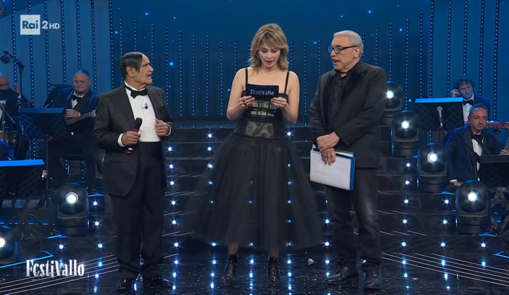 Festivallo, il Frassica Show che Rai 2 non deve farsi scappare