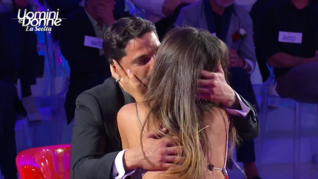 Uomini e Donne, Gianmarco sceglie Cristina