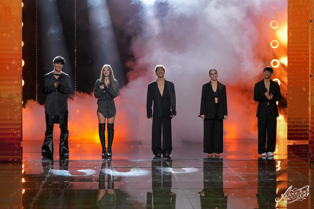 Amici 2025, la finale consacra Daniele davanti a TrigNO. Subito fuori Francesco