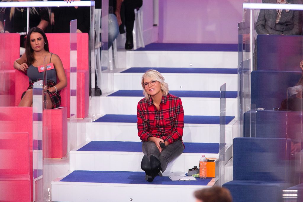 E se nell’access di Canale 5 andasse Uomini e Donne?