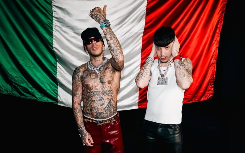 Classifica FIMI, Neon di Sfera Ebbasta & Shiva resiste in cima ai singoli. Fedez e Clara debuttano tredicesimi