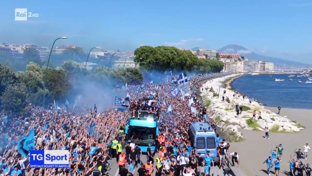 Ascolti TV Total Audience | Lunedì 26 Maggio 2025. La festa del Napoli è il primo programma Rai (+40K)