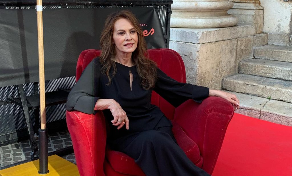 Elena Sofia Ricci risponde a Claudio Amendola: “Ho amato molto i Cesaroni”